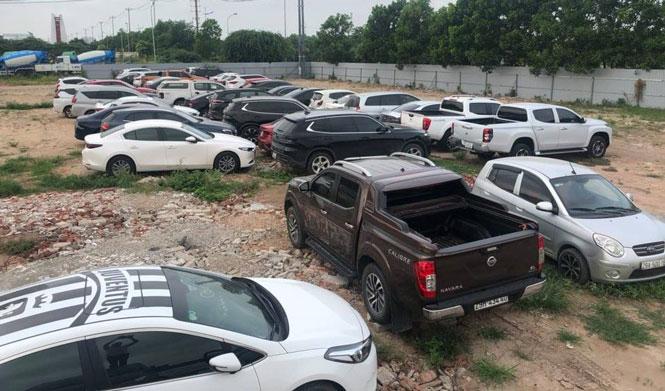 Danh sách các xe ô tô có liên quan vụ án " làm giả con dầu tài liệu của cơ quan, tổ chức" ,"sử dụng tài liệu của cơ quan, tổ chức và " buôn lậu"
